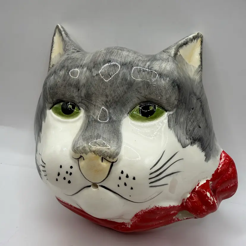 Babbacombe Ceramic Wall Cat Head Yarn & Scissors Holder 5.5”