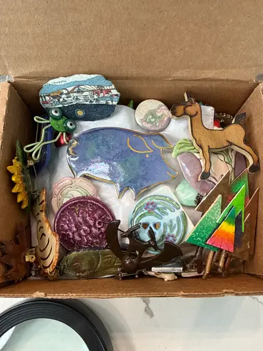 Artisan Brooches & Pins Pop Up~Lets Hang Out