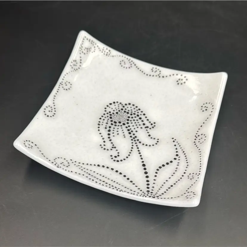 White Square Art Glass With Footing