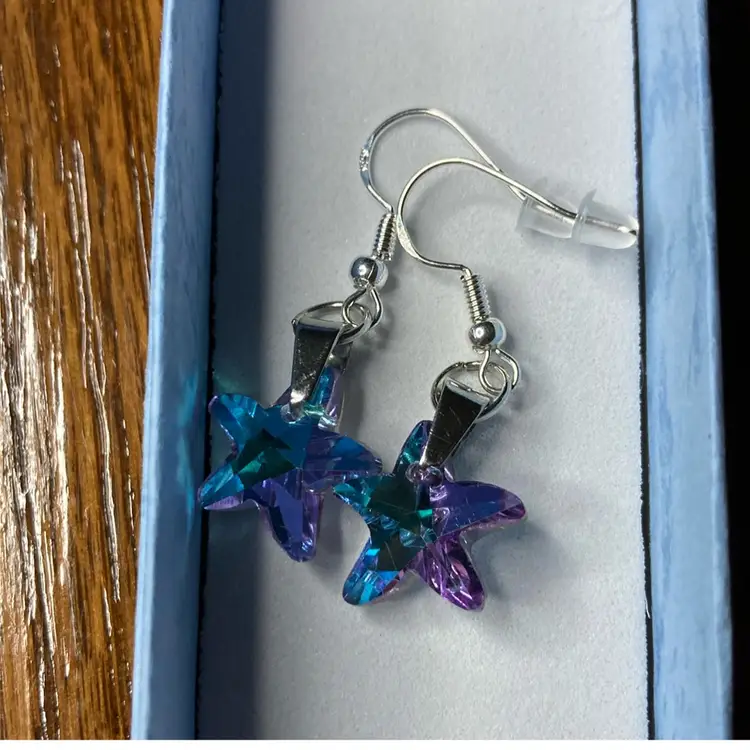 HAND MADE BY ME! NEW Matching Necklace And Fish Hook Earrings Set! 18” Chain! Will Arrive In Jewelry Box!