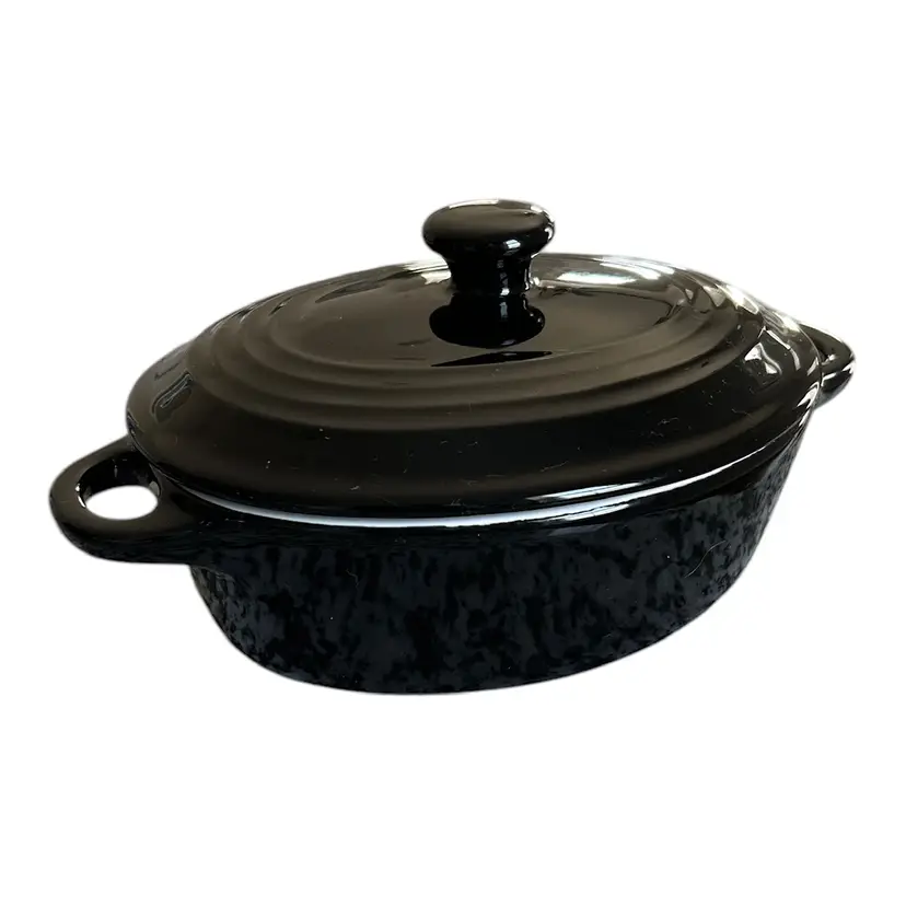 Small Housewares International Black Ceramic Casserole Dish or Dutch Oven with Lid