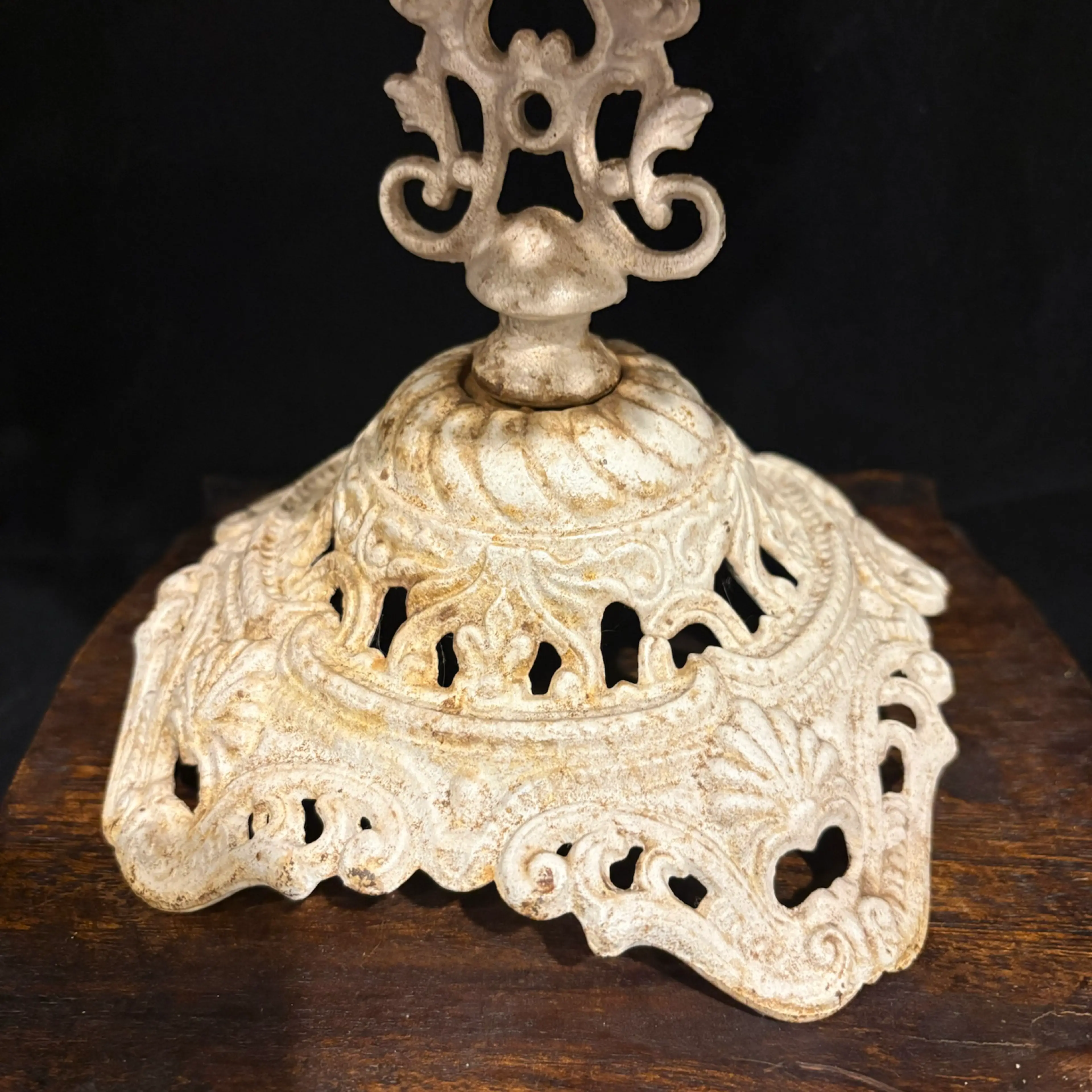 Image 3 of 8