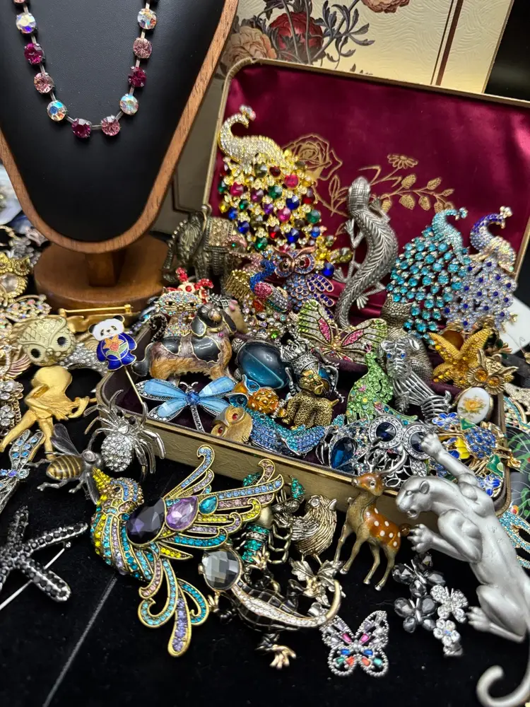 Lions, Tigers, And Bears! $5.00 Animal Brooches 