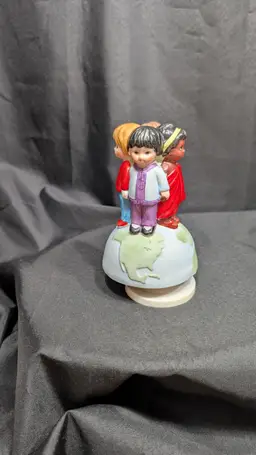 "We Are the World" Music Box 1986 USA for Africa