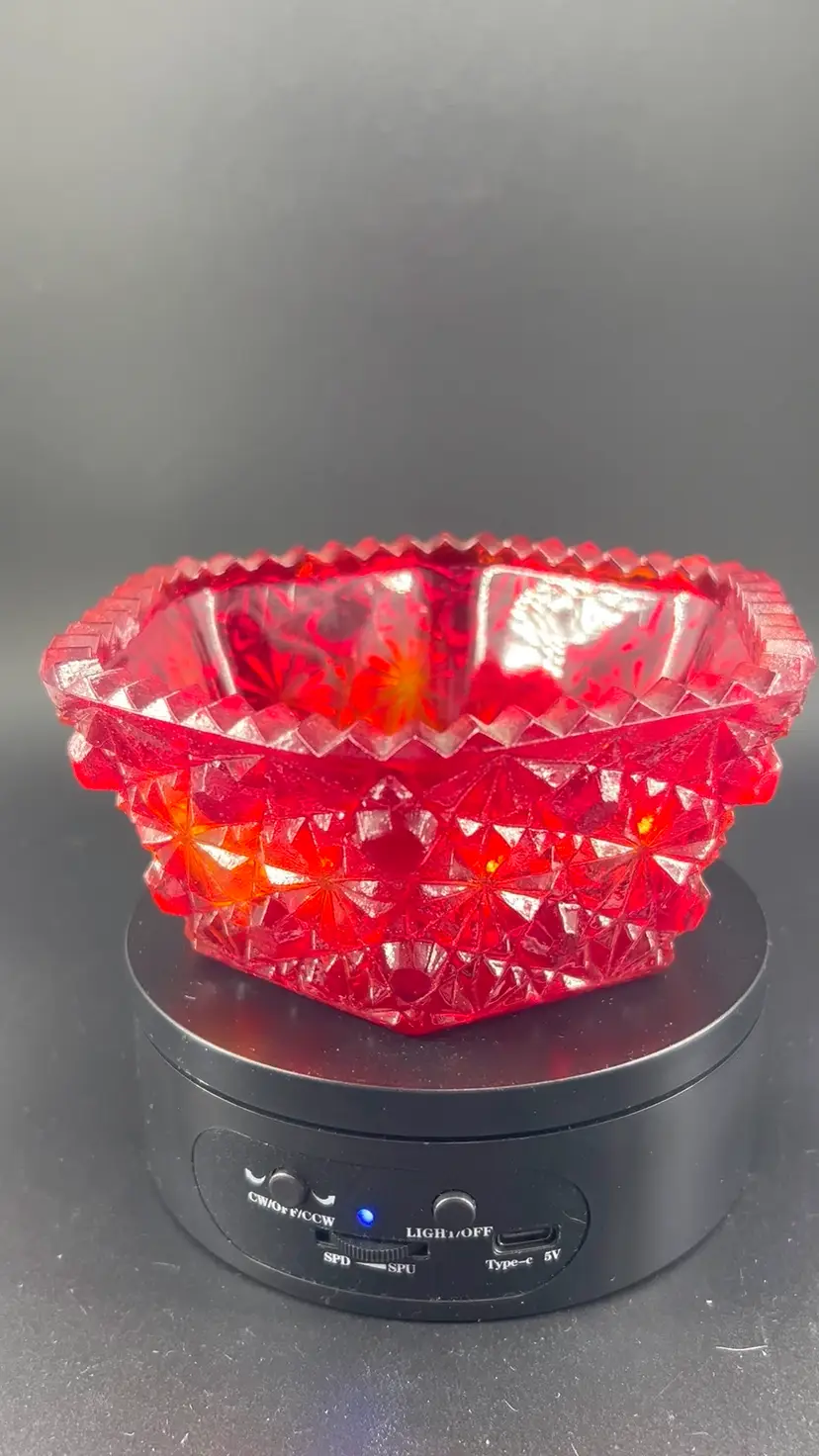 GLOWY Vintage LE Smith, Ruby Red Daisy And Button Hexagon Glass Bowl