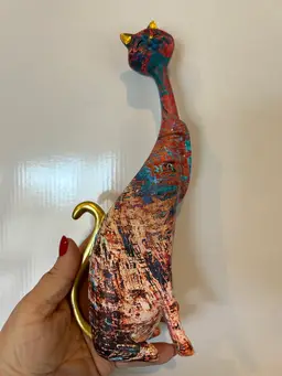 Whimsical Long Neck Cat