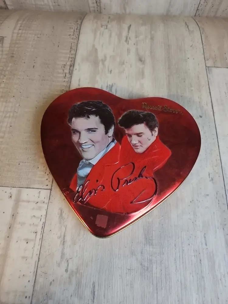 Russell Stover Elvis Presley Heart Tins Set of 2 (7” & 5”) – Vintage Valentine Collectible