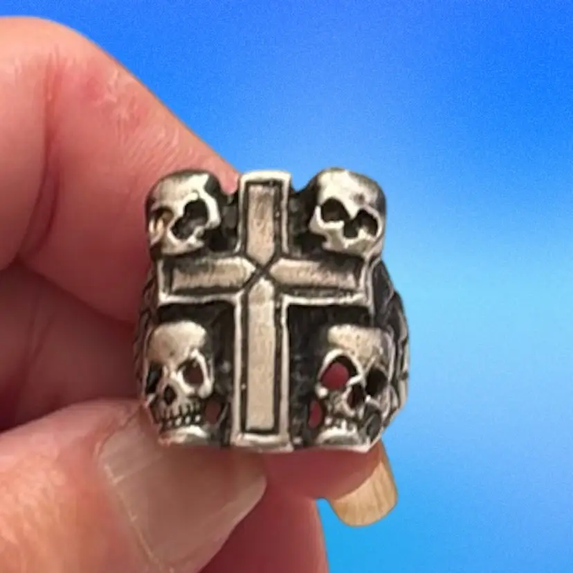 Vintage MCM Chunky Biker 4 Skull Cross Ring Size 8.5, 17.8g Tested