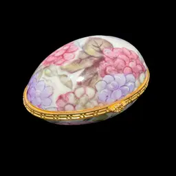 Edd Shaped Hinged Trinket Box with Hydrangeas