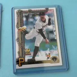 2025 Topps Holiday Paul Skenes Elf Paralel