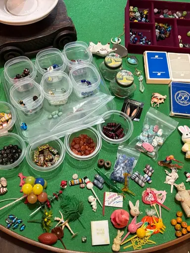 Glass Beads, yarn, sewing stuff and other littles 