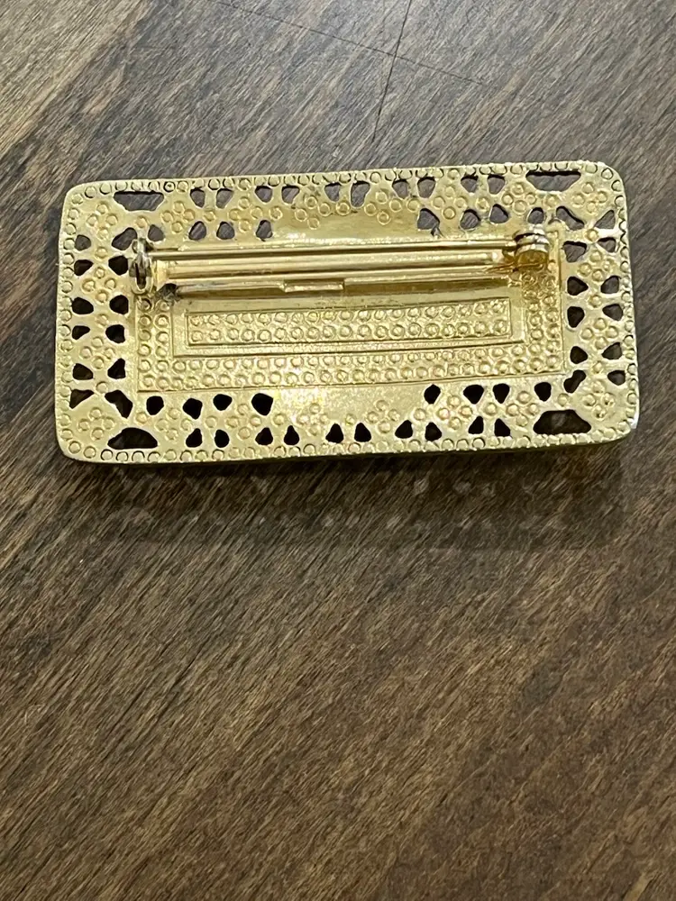 Vintage Victorian Style Goldtone Faux Pearl Brooch