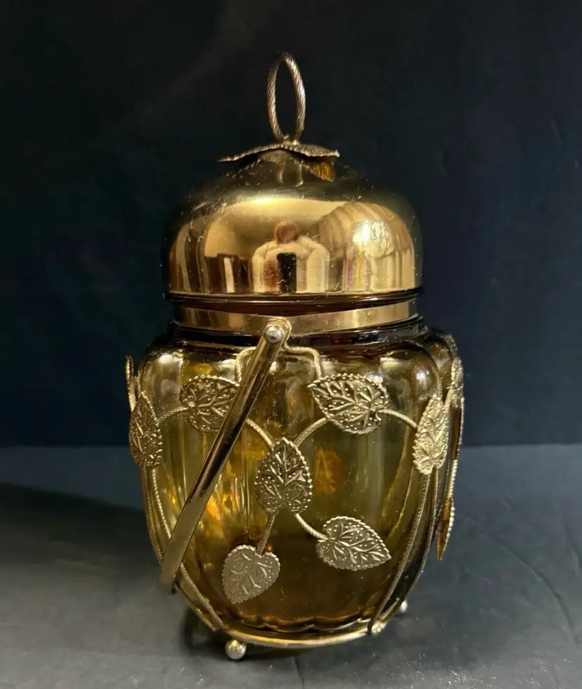 Schmid Japan Amber Glass Cottagecore Cookie Jar Musical Lid Filigree Leaf Design