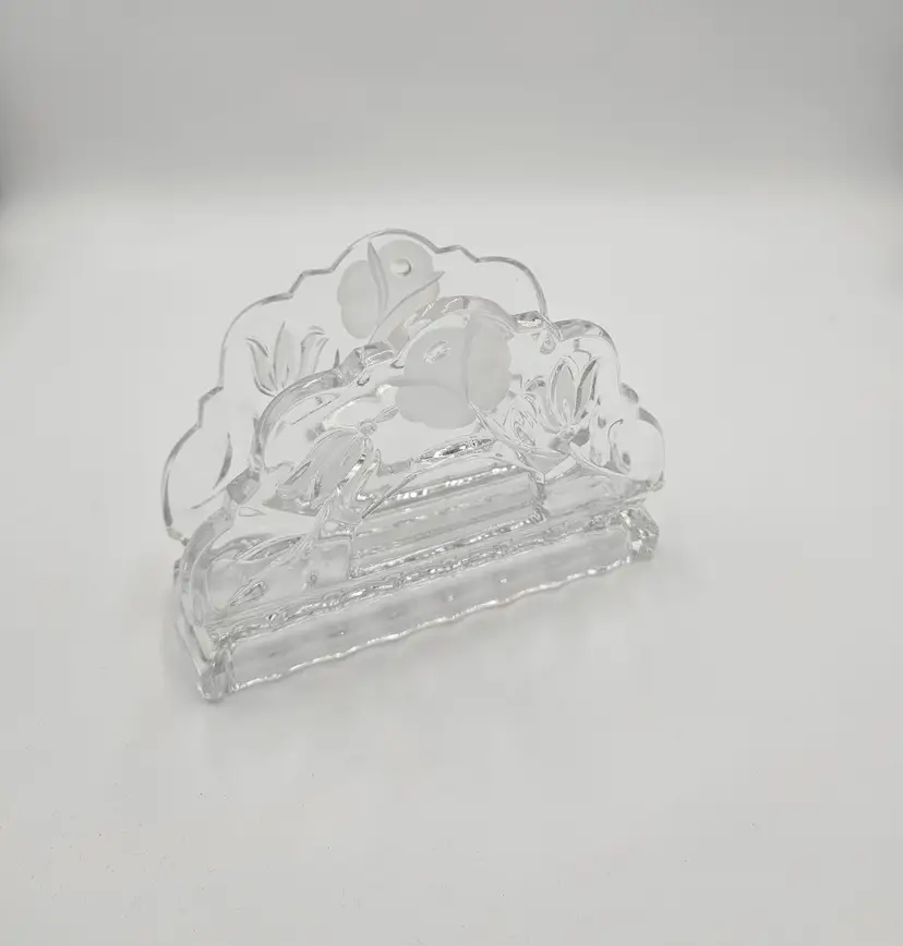 #C46 Crystal Frosted Etched Floral Napkin Holder
