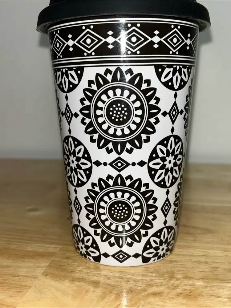 Longaberger Black Medallion Ceramic Travel Coffee Mug Black Silicone Lid
