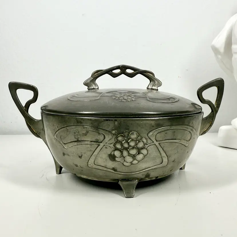 JUGENDSTIL Style PEWTER SOUP BOWL/Serving Pot GERMAN ART NOUVEAU Hugo Levin Era
