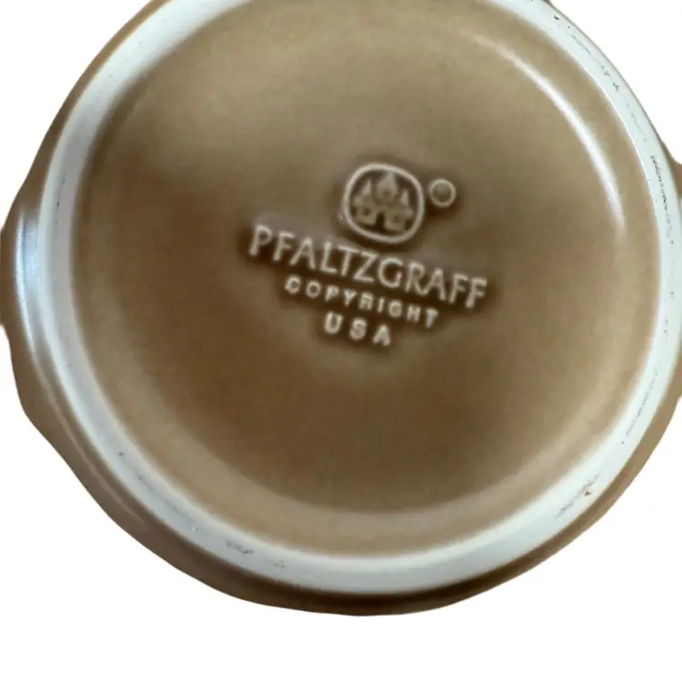 PFALTZGRAFF HANDLED CAKE PLATE FROM FOLK ART COLLECTION BLUE FLORAL DESIGN ON STONEWEAR EARTHTONE BACKGROUND, 13x11 3/8” EXCELLENT COND.(Please See Photos).