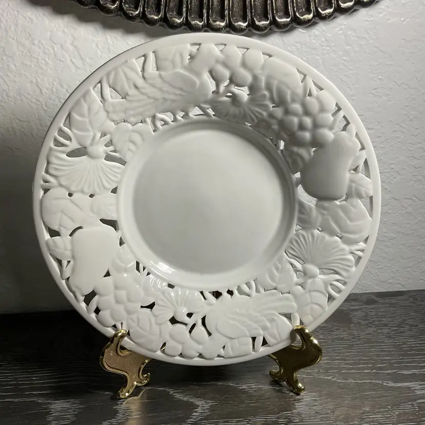 07 Pacific Rim Filigree Bowl