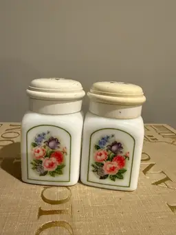 Avon Country Garden Jars, Set of 2