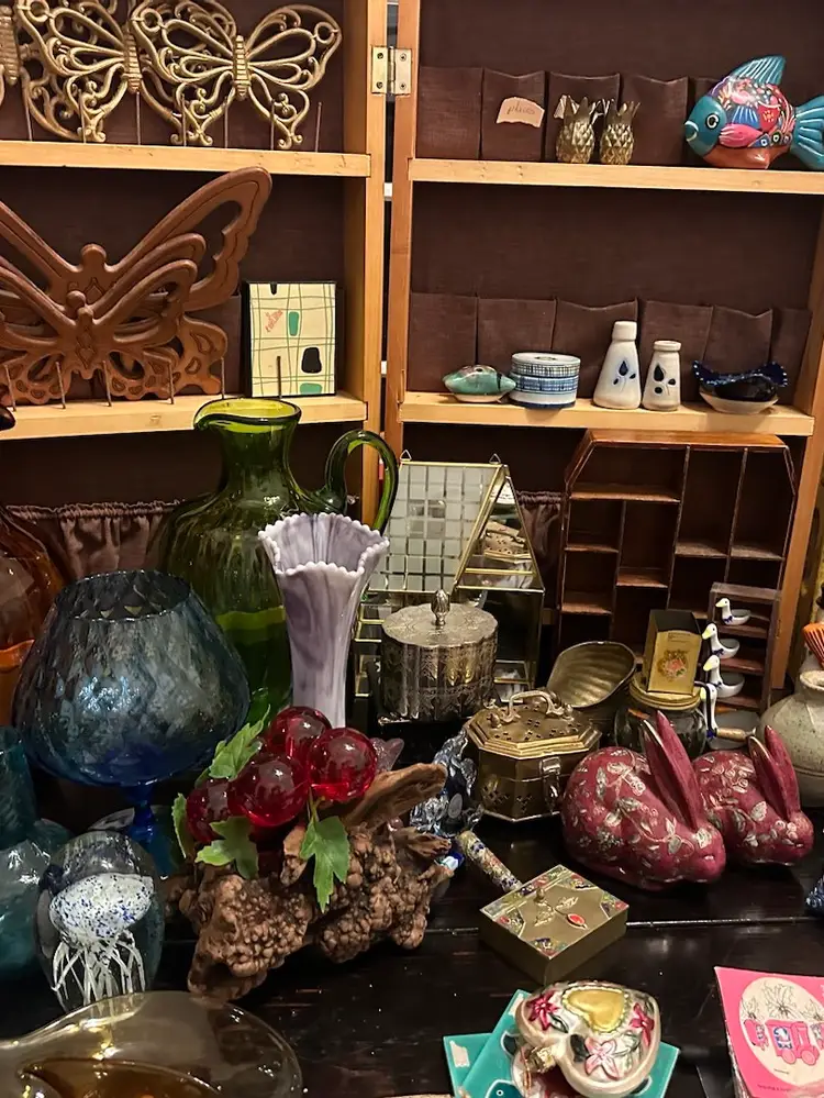 Vintage Variety Pop Up!