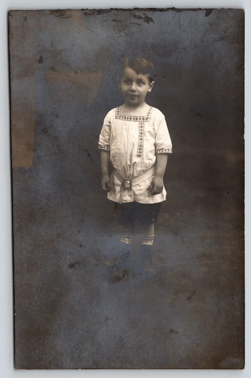 Postcard RPPC Young Child in White Outfit Real Photo c1912 - 9140