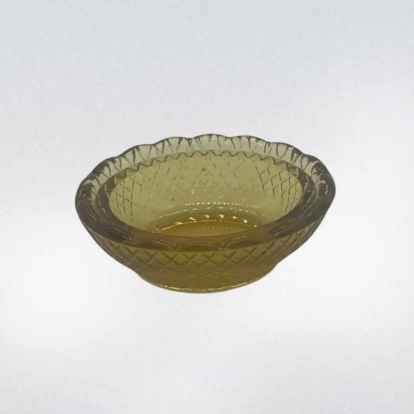 Bottom of Hen on Nest Only Amber 2.25β