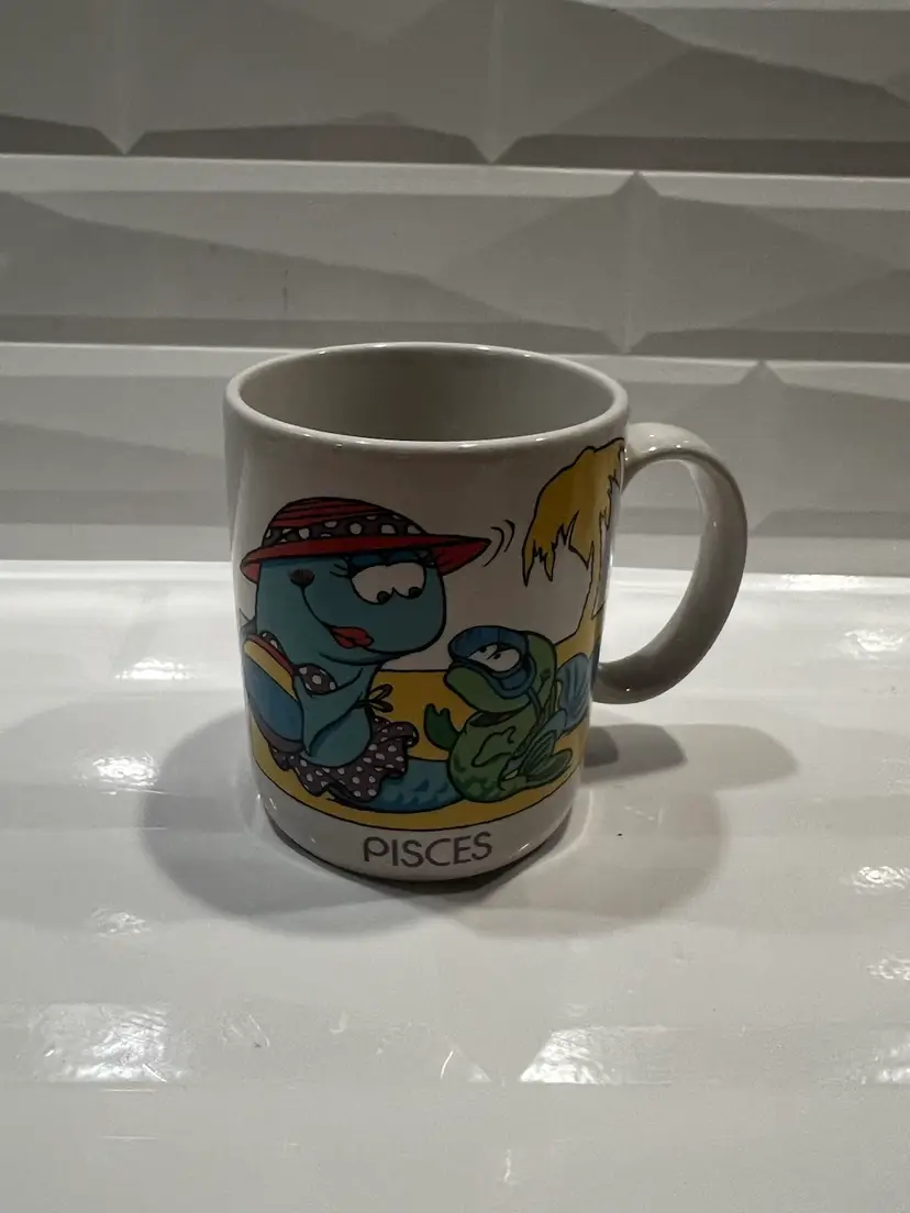 1983 Pisces Astrology Coffee Mug