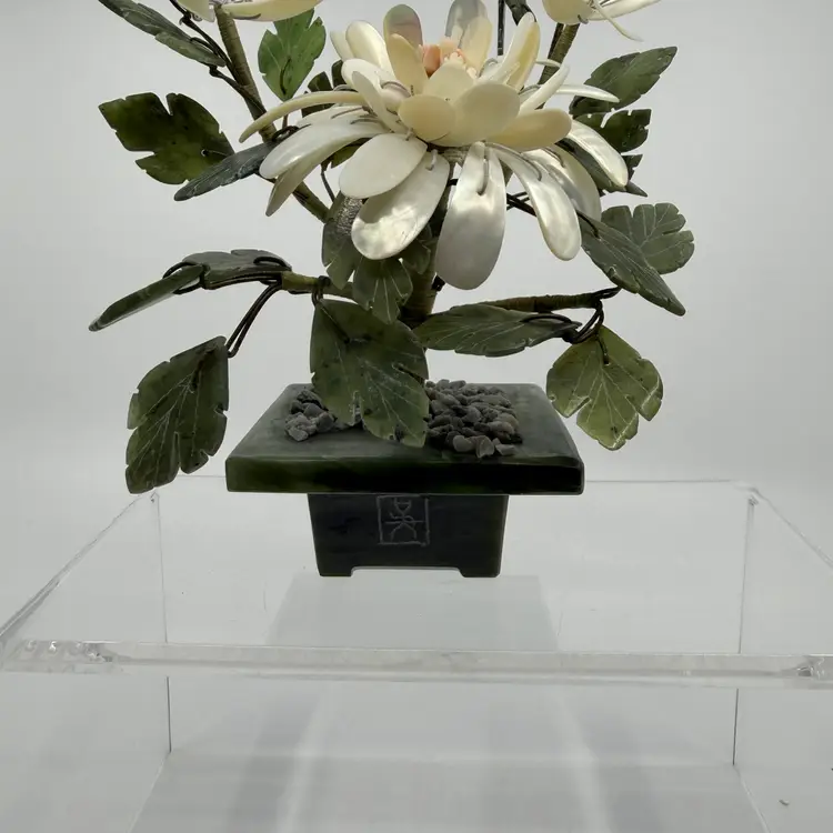 Vintage Chinese Jade/stone White Flowers & Leaves Marble Pot 7”