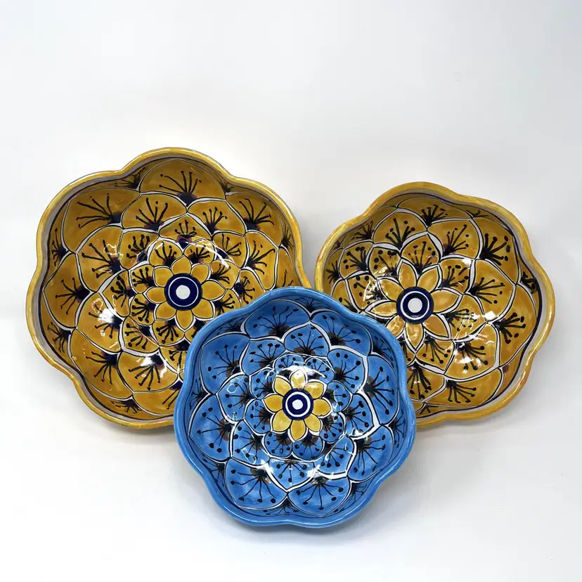 Yellow Blue Talavera Nesting Bowls: Set of 3 Scalloped A.S. Nieves Mexican Pottery (0110-24)