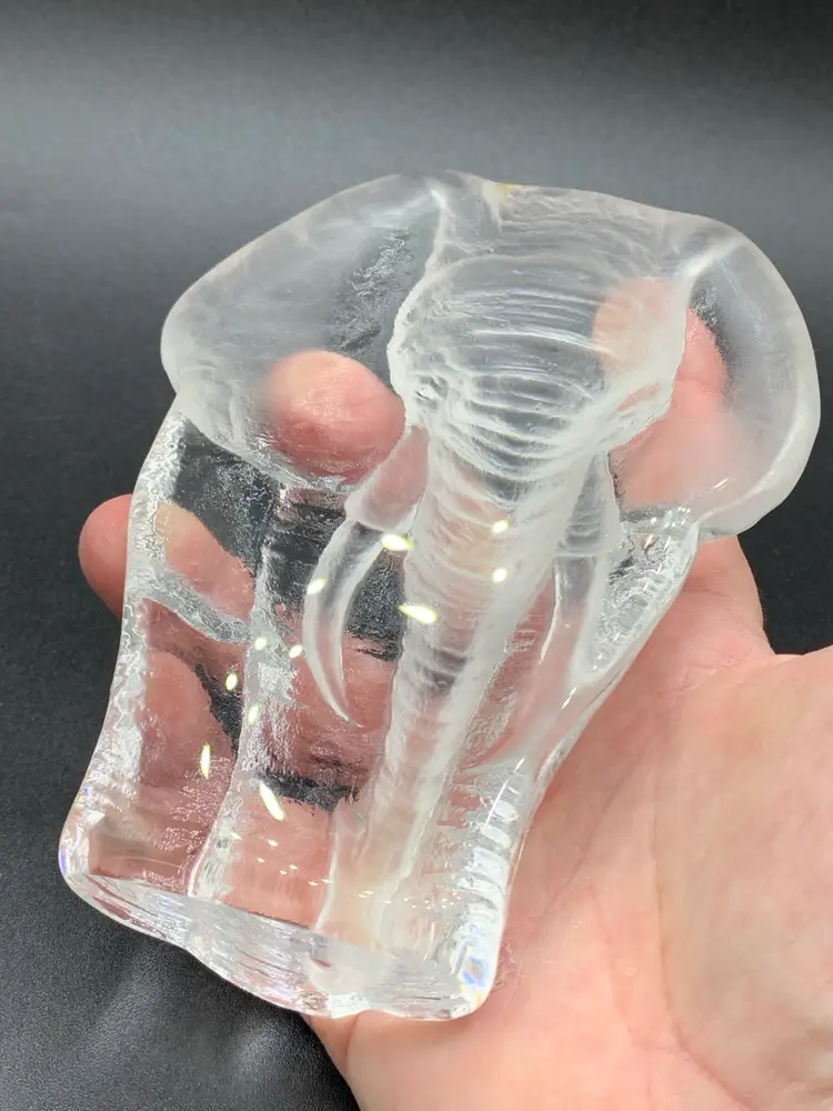 MATS JONASSON ELEPHANT, 5.5” Tall Crystal SWEDEN Frosted vintage (ab)