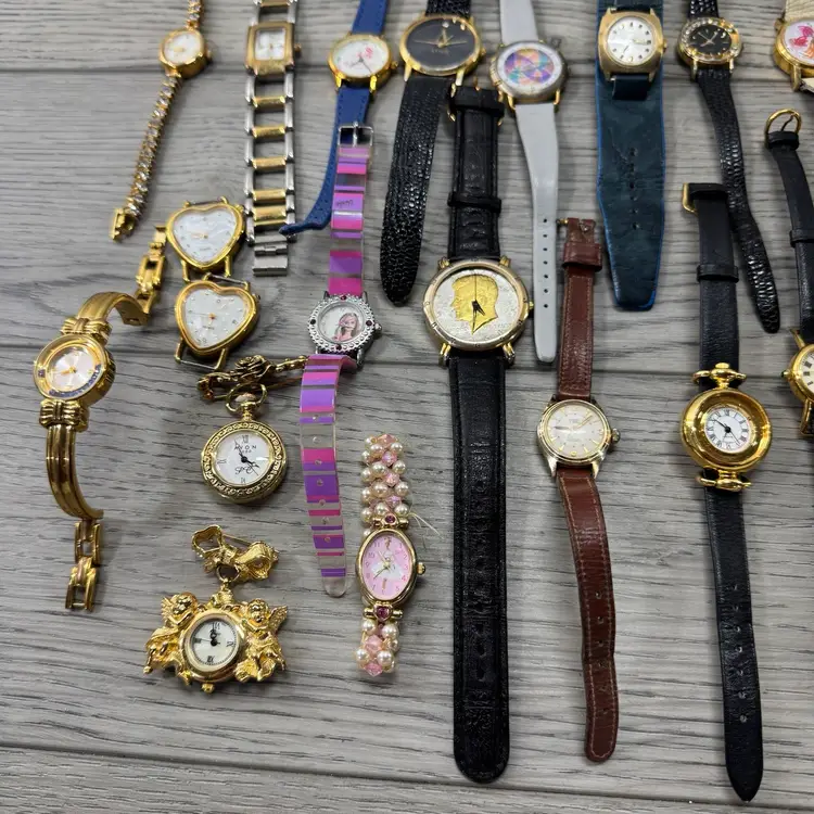 Large Watch Lot 28 Watches