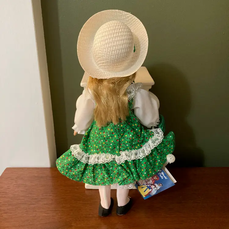 Effanbee Doll Company Mary Mary #1179 (198x) Storybook Nursery Rhyme EUC