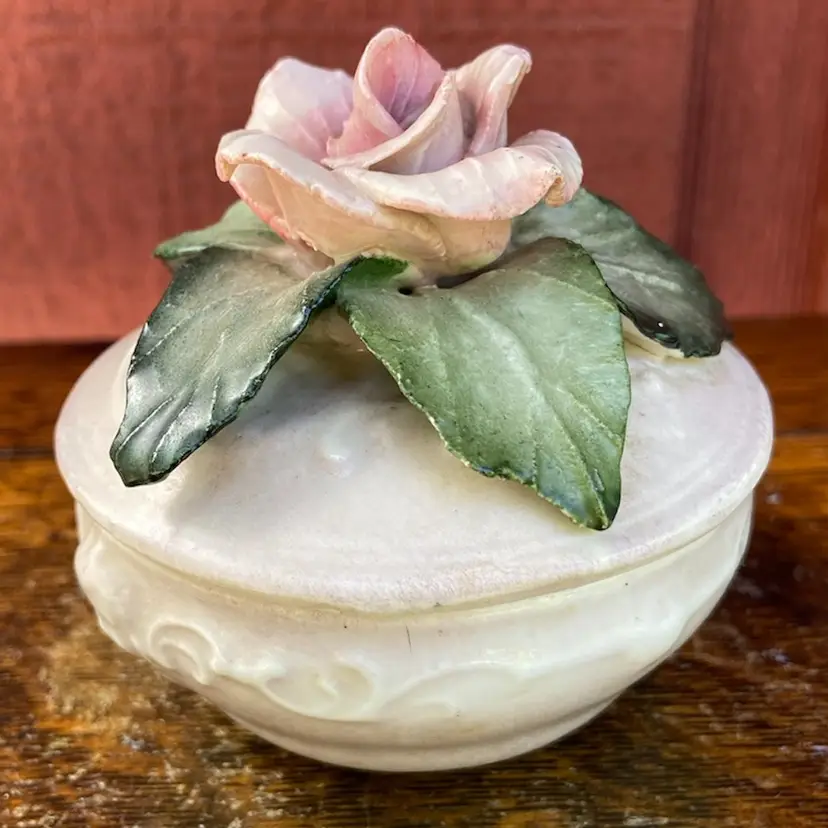 Vintage Capodimonte or Capodimonte-style Porcelain Trinket Box, Rose & Leaves On Lid. 3.5”h.
