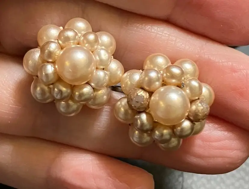 VTG 1950s Faux Pearl Cluster Clip-ons AS-IS