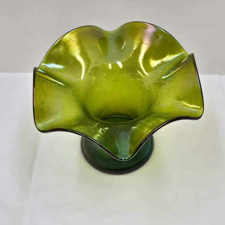 Vintage Iridescent Bohemian Glass Vase Green Kralik Rindskopf Poschinger