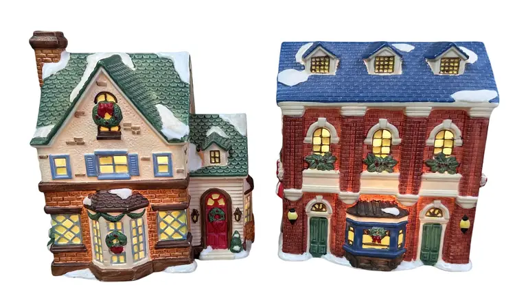 Grandeur Noel Illuminated Two Homes and 11 Accessory Piece Village