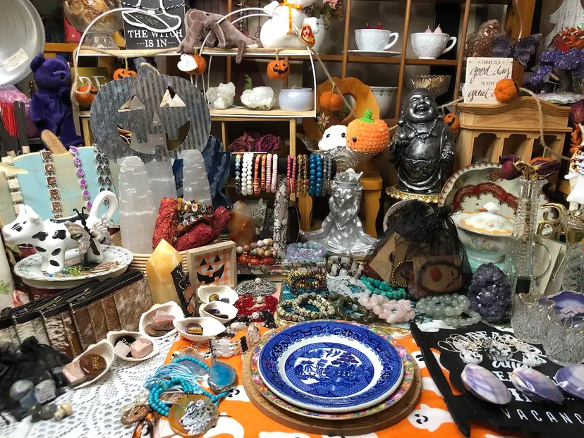 WELCOME! To The Apothecary!🫶🏻