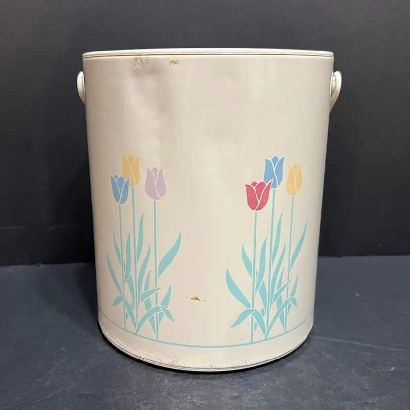 MARKDOWN! Phoenix Floral Ice Bucket With Lid, Dented, Taiwan ~7.75” x 6.75” diameter (11” high w/ handle)