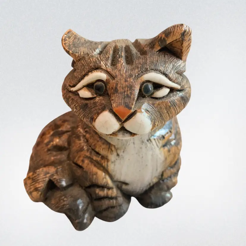Artesia Rinconada Cat Figuerine