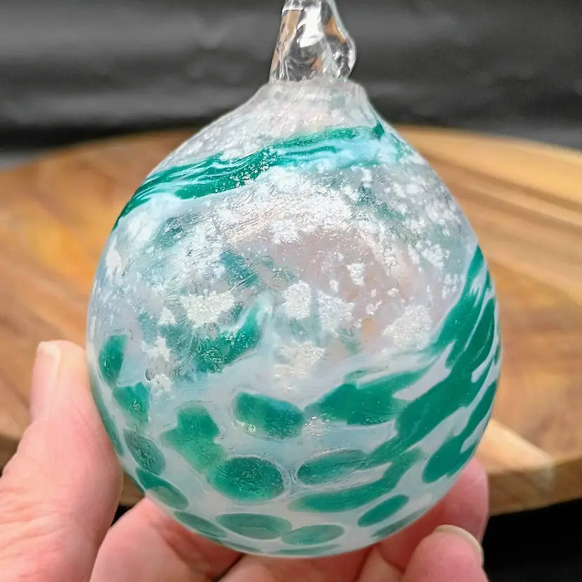 Hand Blown Art Glass Orb Witch Ball Suncatcher Christmas Ornament  2.5"