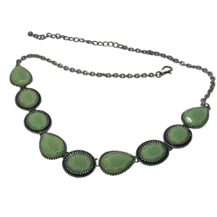 Vintage Costume Jewelry Necklace Jadeite And Silver Tone Metal