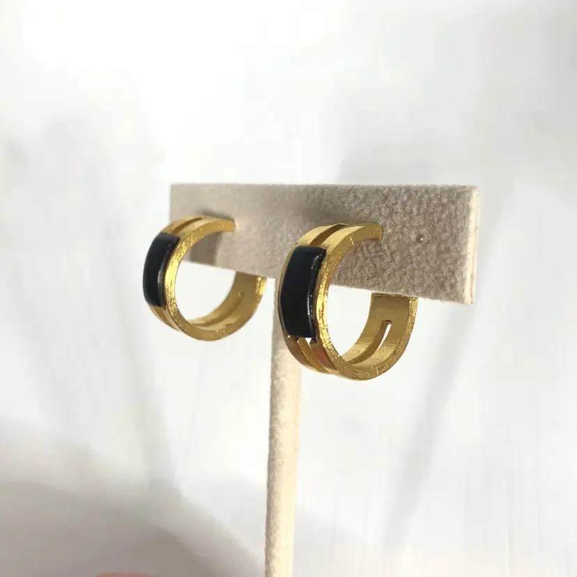 Signed Trifari Gold Tone Earrings Black Cabochon Hoop Clip Retro Vintage