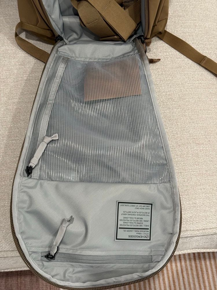 EVERGOODS MOUNTAIN Panel Loader 22L - Coyote ECOPAK