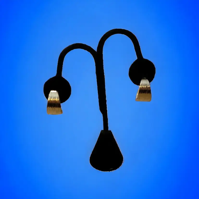 Vintage HMN Stunning Gold Tone Hoop Earrings Clip Ons
Brushed Etched