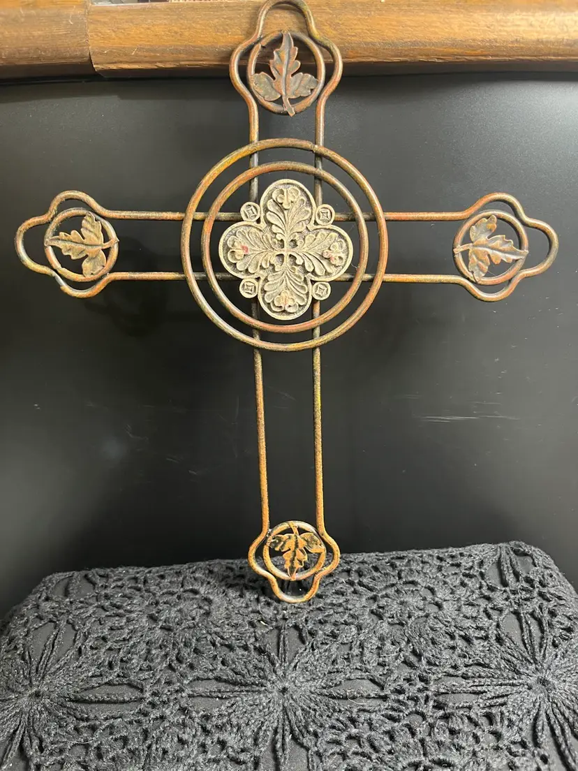10.25" x 12" Metal Decorative Cross.