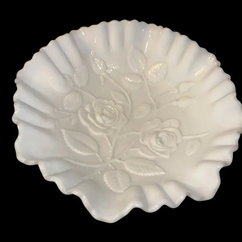 Vintage Imperial Milk Glass Embossed American Beauty Rose Ruffled 9.25” Bowl