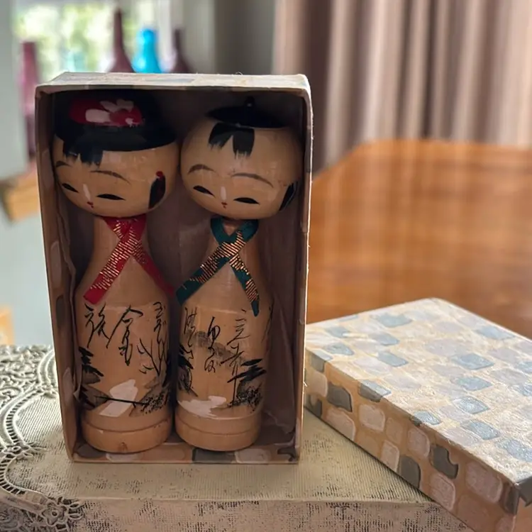 Kokeshi Doll Bobble Head Pair In Original Box