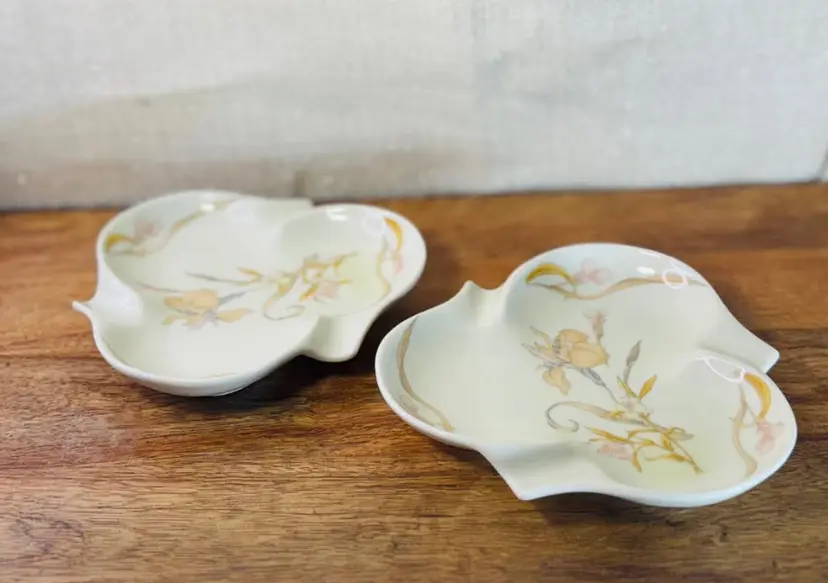 2 Vintage Toyo Japan Pastel French Orchid Floral Dish or Ashtray