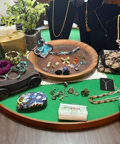 A Few Of My Favorite Things Jewelry Show & Purses