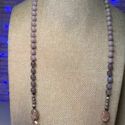 #123 Antique Mall Jewelry (2/13/26) 30-32” Makamol